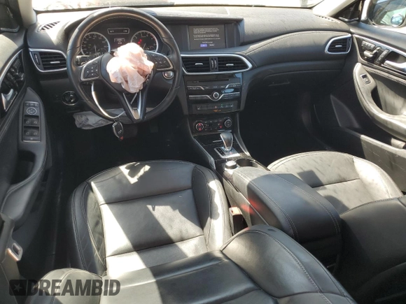 2019 Infiniti QX30 Essential with VIN SJKCH5CP1KA010638, listed as a Copart auction lot 47231025 with 62,393 mi miles and Salvage title. Bid and sale history available at DreamBid. Image 8.