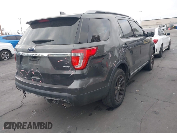 2016 Ford Explorer XLT with VIN 1FM5K7D80GGB72776, listed as a IAAI auction lot 42087605 with 97,416 mi miles and . Bid and sale history available at DreamBid. Image 4.