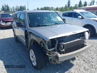 2016 Jeep Patriot Latitude with VIN 1C4NJPFA2GD633341, listed as a IAAI auction lot 42403814 with 98,768 mi miles and . Bid and sale history available at DreamBid. Image 6.