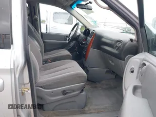 2007 Chrysler Town & Country with VIN 2A4GP44R27R191148, listed as a IAAI auction lot 42171218 with 150,670 mi miles and . Bid and sale history available at DreamBid. Image 5.