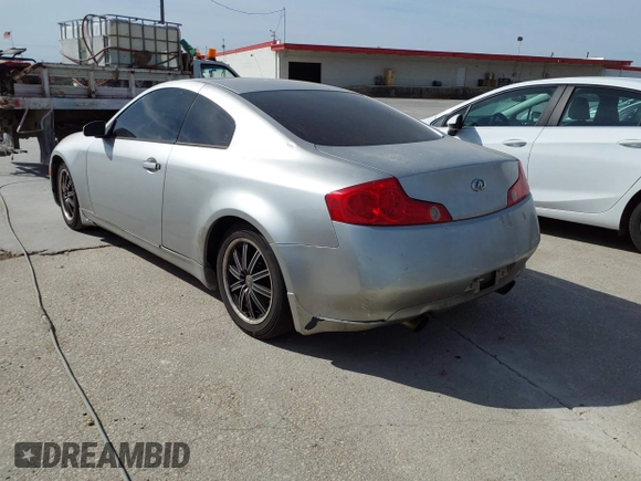 2003 Infiniti G35 w/Leather z VIN JNKCV54E93M210383, wystawiony jako IAAI lot #41809901 z przebiegiem 256 329 mil mil oraz . Historia ofert i sprzedaży dostępna na DreamBid. Obrazek 3.
