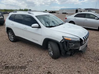 2018 Jeep Cherokee Limited z VIN 1C4PJLDX3JD539162, wystawiony jako Copart lot #53000635 z przebiegiem 59 859 mil mil oraz Szkoda całkowita • Salvage title. Historia ofert i sprzedaży dostępna na DreamBid. Obrazek 4.