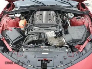 2018 Chevrolet Camaro ZL1 z VIN 1G1FK1R69J0142195, wystawiony jako Copart lot #51128215 z przebiegiem 55 979 mil mil oraz Szkody całkowita. Historia ofert i sprzedaży dostępna na DreamBid. Obrazek 11.