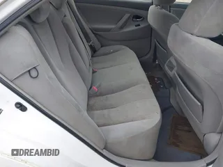 2007 Toyota Camry CE z VIN 4T1BE46K97U640376, wystawiony jako IAAI lot #42374162 z przebiegiem 251 260 mil mil oraz . Historia ofert i sprzedaży dostępna na DreamBid. Obrazek 8.