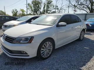 2016 Volkswagen Jetta Sedan 1.8T SEL with VIN 3VWL17AJ2GM203423, listed as a Copart auction lot 51016335 with 91,100 mi miles and Salvage Title. Bid and sale history available at carsss.com. Image 1.