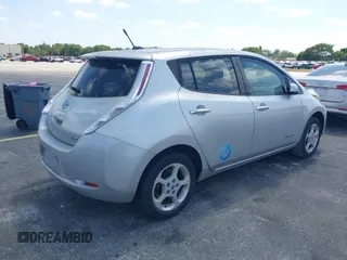2011 Nissan LEAF SL-e with VIN JN1AZ0CP5BT006027, listed as a IAAI auction lot 42087275 with 91,258 mi miles and . Bid and sale history available at DreamBid. Image 4.