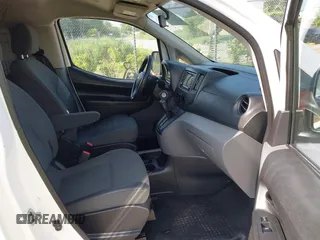 2018 Nissan NV200 SV с VIN 3N6CM0KN2JK699942, выставлен на аукционе IAAI как лот 42757531 с пробегом 201 362 миль миль и . История ставок и продаж доступна на DreamBid. Изображение 5.