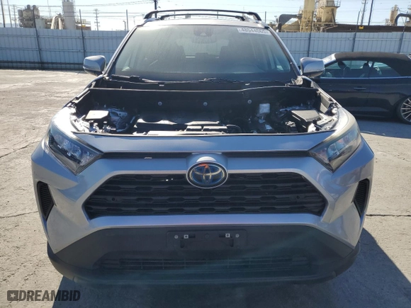 2021 Toyota RAV4 LE with VIN 2T3K1RFV4MW105140, listed as a Copart auction lot 48544065 with 31,216 mi miles and Salvage Title. Bid and sale history available at carsss.com. Image 5.