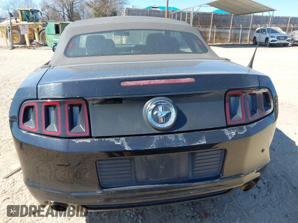 2014 Ford Mustang V6 with VIN 1ZVBP8EM3E5213160, listed as a IAAI auction lot 41664430 with 184,862 mi miles. Bid and sale history available at carsss.com. Image 17.