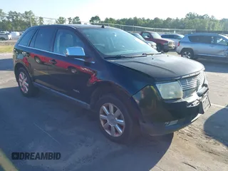 2007 Lincoln MKX with VIN 2LMDU68C67BJ21907, listed as a IAAI auction lot 42822943 with 195,759 mi miles and . Bid and sale history available at DreamBid. Image 1.