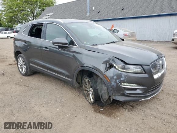 2019 Lincoln MKC Select with VIN 5LMCJ2C96KUL37566, listed as a Copart auction lot 57638585 with 105,957 mi miles and Clean title. Bid and sale history available at DreamBid. Image 4.