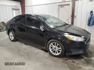 2015 Ford Focus SE with VIN 1FADP3F28FL310689, listed as a Copart auction lot 44256105 with 190,317 mi miles and Clean Title. Bid and sale history available at carsss.com. Image 4.