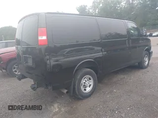 2018 Chevrolet Express Cargo с VIN 1GCWGAFP0J1250723, выставлен на аукционе IAAI как лот 42471313 с пробегом 129 896 миль миль и . История ставок и продаж доступна на DreamBid. Изображение 4.
