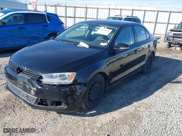 2014 Volkswagen Jetta Sedan SE with VIN 3VWD07AJ8EM370213, listed as a IAAI auction lot 41460059 with 102,448 mi miles. Bid and sale history available at carsss.com. Image 17.