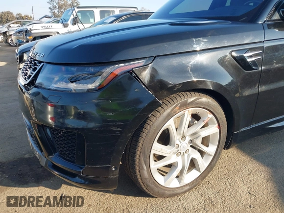 2018 Land Rover Range Rover Sport HSE with VIN SALWR2RV9JA194493, listed as a IAAI auction lot 41372676 with 64,072 mi miles. Bid and sale history available at carsss.com. Image 6.
