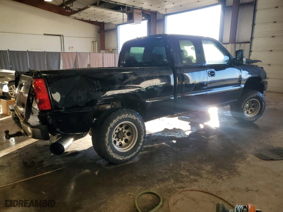 2007 Chevrolet Silverado 2500HD Classic LT3 with VIN 1GCHK29D47E102316, listed as a Copart auction lot 46862645 with 173,603 mi miles and Salvage Title. Bid and sale history available at carsss.com. Image 3.
