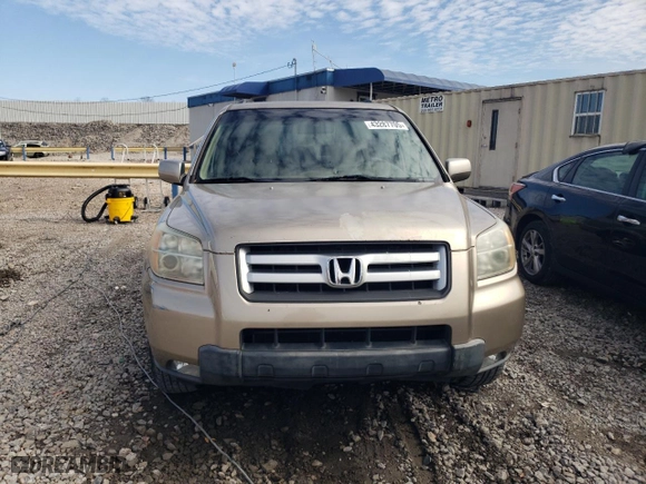 2006 Honda Pilot EX-L with RES with VIN 5FNYF28666B035206, listed as a Copart auction lot 43287705 with 214,327 mi miles and Clean Title. Bid and sale history available at carsss.com. Image 5.