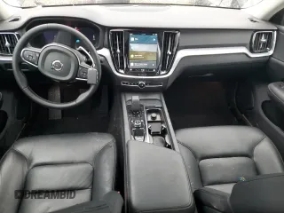 2024 Volvo S60 Core Dark Theme z VIN 7JRL12TK7RG324393, wystawiony jako Copart lot #49817315 z przebiegiem 14 985 mil mil oraz Szkoda całkowita • Salvage title. Historia ofert i sprzedaży dostępna na DreamBid. Obrazek 8.