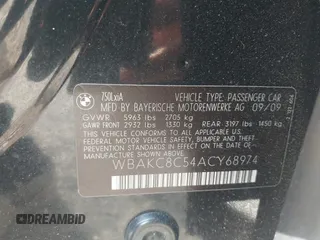 2010 BMW 7 Series 750Li xDrive z VIN WBAKC8C54ACY68974, wystawiony jako IAAI lot #42183526 z przebiegiem 80 415 mil mil oraz . Historia ofert i sprzedaży dostępna na DreamBid. Obrazek 9.