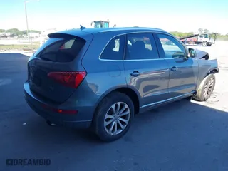 2013 Audi Q5 Premium with VIN WA1CFAFP0DA065060, listed as a IAAI auction lot 41720542 with 104,656 mi miles. Bid and sale history available at carsss.com. Image 4.
