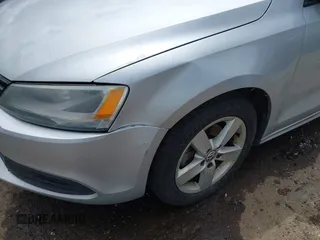 2012 Volkswagen Jetta TDI w/Premium & Nav с VIN 3VWLL7AJ7CM394566, выставлен на аукционе IAAI как лот 42203479 с пробегом 128 070 миль миль и . История ставок и продаж доступна на DreamBid. Изображение 6.