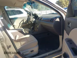 2008 Ford Taurus SEL with VIN 1FAHP24W48G160030, listed as a IAAI auction lot 40360871 with 194,674 mi miles. Bid and sale history available at carsss.com. Image 5.