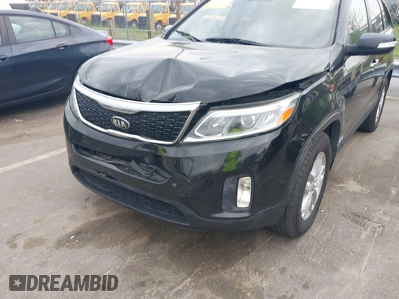 2015 Kia Sorento LX with VIN 5XYKTDA63FG570085, listed as a IAAI auction lot 42031786 with 181,652 mi miles and . Bid and sale history available at DreamBid. Image 6.