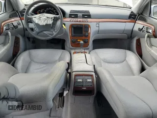 2002 Mercedes-Benz S-Class 4.3L with VIN WDBNG70J62A257551, listed as a Copart auction lot 84096614 with 113,860 mi miles and Salvage Title. Bid and sale history available at carsss.com. Image 8.