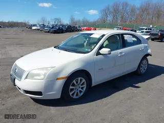2008 Mercury Milan with VIN 3MEHM07Z08R659587, listed as a IAAI auction lot 41770700 with 119,594 mi miles. Bid and sale history available at carsss.com. Image 2.