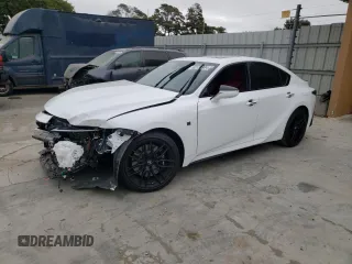 2023 Lexus IS with VIN JTHAP1D28P5003371, listed as a Copart auction lot 62139904 with 15,662 mi miles and Salvage Title. Bid and sale history available at carsss.com. Image 1.