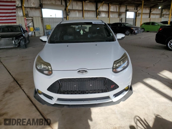 2014 Ford Focus ST with VIN 1FADP3L9XEL209508, listed as a Copart auction lot 47121505 with 83,283 mi miles and Salvage Title. Bid and sale history available at carsss.com. Image 5.