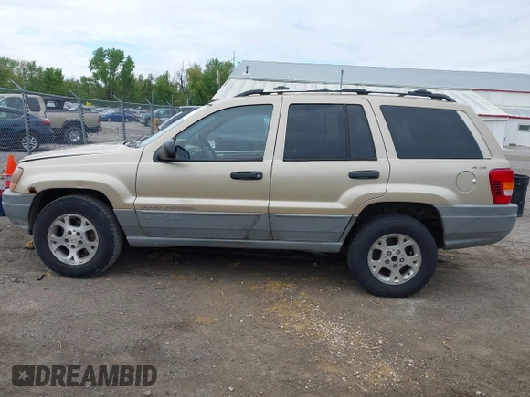 2000 Jeep Grand Cherokee Laredo with VIN 1J4GW48SXYC100248, listed as a IAAI auction lot 42182318 with 227,658 mi miles and . Bid and sale history available at DreamBid. Image 14.