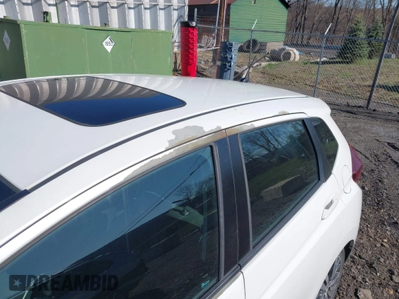 2015 Honda Fit EX-L with VIN 3HGGK5H86FM717784, listed as a IAAI auction lot 41997384 with 109,551 mi miles and . Bid and sale history available at DreamBid. Image 18.