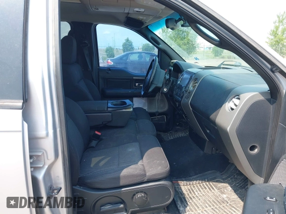 2004 Ford F-150 XLT with VIN 1FTPW14554KC67850, listed as a IAAI auction lot 42391663 with 231,493 mi miles and . Bid and sale history available at DreamBid. Image 5.