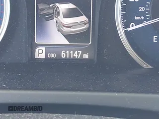 2017 Toyota Camry XLE with VIN 4T1BF1FK9HU734223, listed as a IAAI auction lot 39601554 with 61,147 mi miles. Bid and sale history available at carsss.com. Image 15.