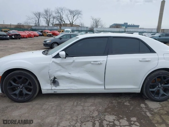 2021 Chrysler 300 with VIN 2C3CCABG6MH545419, listed as a IAAI auction lot 41617717 with NaN miles. Bid and sale history available at carsss.com. Image 6.