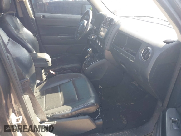 2016 Jeep Patriot Latitude with VIN 1C4NJPFA1GD526944, listed as a IAAI auction lot 42045701 with 123,364 mi miles and . Bid and sale history available at DreamBid. Image 5.