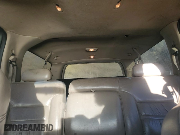 2001 Ford Excursion Limited с VIN 1FMNU42L91EA78236, выставлен на аукционе Copart как лот 77689664 с пробегом 228 761 миль миль и Чистый • Clean title. История ставок и продаж доступна на DreamBid. Изображение 10.