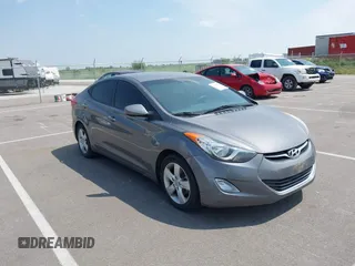 2013 Hyundai Elantra GLS с VIN 5NPDH4AE9DH437726, выставлен на аукционе IAAI как лот 42451429 с пробегом 125 016 миль миль и . История ставок и продаж доступна на DreamBid. Изображение 1.