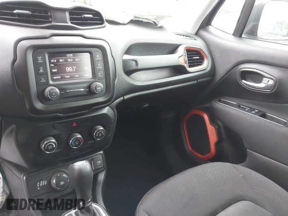 2020 Jeep Renegade Jeepster with VIN ZACNJBABXLPL53923, listed as a IAAI auction lot 42359624 with 67,418 mi miles and . Bid and sale history available at DreamBid. Image 18.