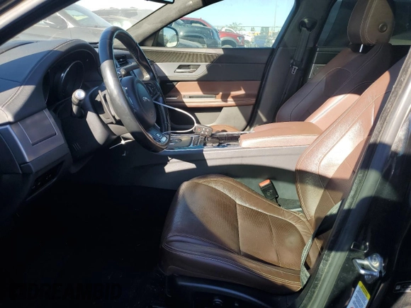 2016 Jaguar XF 35t R-Sport with VIN SAJBF4BV3GCY02477, listed as a Copart auction lot 70316864 with 83,231 mi miles and Clean Title. Bid and sale history available at carsss.com. Image 7.