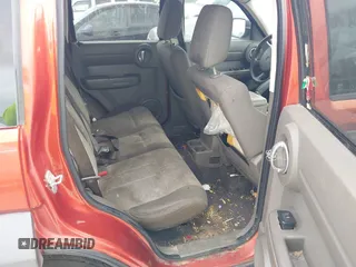 2007 Dodge Nitro SXT with VIN 1D8GT28K07W606463, listed as a IAAI auction lot 41927859 with 194,558 mi miles. Bid and sale history available at carsss.com. Image 8.