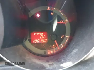 2006 Mazda 3 s z VIN JM1BK143861491143, wystawiony jako IAAI lot #42305220 z przebiegiem 188 190 mil mil oraz . Historia ofert i sprzedaży dostępna na DreamBid. Obrazek 7.