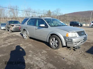 2006 Ford Freestyle Limited with VIN 1FMDK06196GA27608, listed as a IAAI auction lot 41698307 with 185,850 mi miles. Bid and sale history available at carsss.com. Image 1.