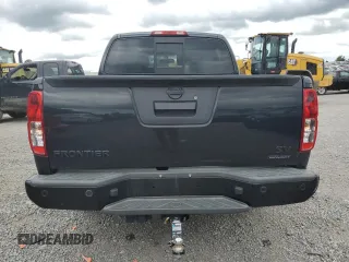 2020 Nissan Frontier SV z VIN 1N6ED0EA4LN703102, wystawiony jako Copart lot #55054765 z przebiegiem 87 578 mil mil oraz Szkody całkowita. Historia ofert i sprzedaży dostępna na DreamBid. Obrazek 6.