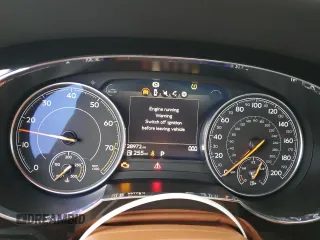 2019 Bentley Bentayga V8 z VIN SJAAM2ZV3KC027120, wystawiony jako Copart lot #83595274 z przebiegiem 28 972 mil mil oraz Szkoda całkowita • Salvage title. Historia ofert i sprzedaży dostępna na DreamBid. Obrazek 9.