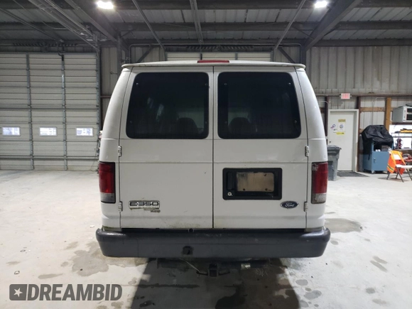 2007 Ford Econoline Passenger XL with VIN 1FBSS31L27DA96458, listed as a Copart auction lot 44777195 with 222,756 mi miles and Clean title. Bid and sale history available at DreamBid. Image 6.
