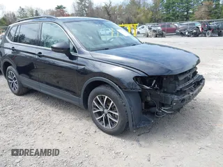 2019 Volkswagen Tiguan SE with VIN 3VV2B7AX7KM174382, listed as a IAAI auction lot 42147584 with 64,460 mi miles and . Bid and sale history available at DreamBid. Image 1.