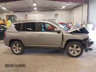 2016 Jeep Compass High Altitude Edition with VIN 1C4NJDEBXGD637792, listed as a IAAI auction lot 41850353 with 151,810 mi miles. Bid and sale history available at carsss.com. Image 13.