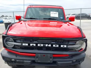 2022 Ford Bronco z VIN 1FMDE5DH7NLA98557, wystawiony jako IAAI lot #41746093 z przebiegiem 61 718 mil mil oraz . Historia ofert i sprzedaży dostępna na DreamBid. Obrazek 13.